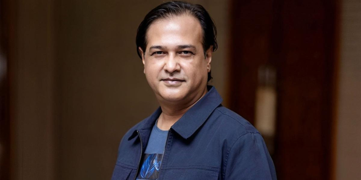 ১৭ বছর পর যুক্তরাষ্ট্র সফরে আসিফ আকবর ১৭ বছর পর যুক্তরাষ্ট্র সফরে আসিফ আকবর
