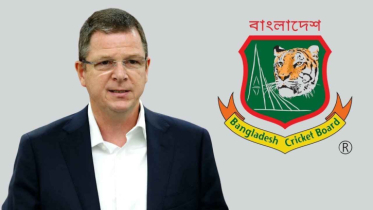  ‘আমরা দুর্নীতিবাজদের দেশছাড়া করব’ – হুঁশিয়ারি মার্শালের