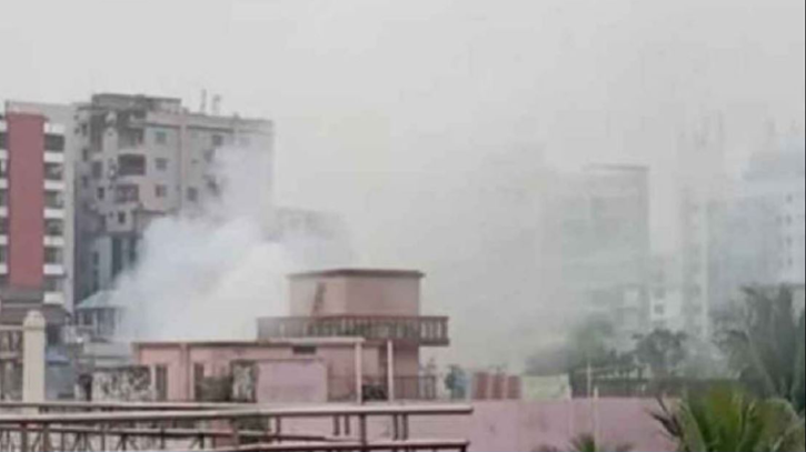 মোহাম্মদপুরে ৬ তলা ভবনে আগুন