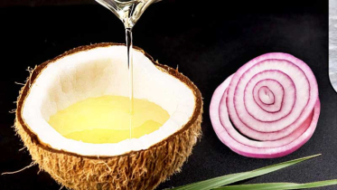 পাকা চুল কমাতে ও ঘনত্ব বাড়াতে নারকেল তেল–পেঁয়াজ রসের জাদু
