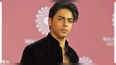 নাইটক্লাবের ঘটনায় বিতর্ক শাহরুখ পুত্র আরিয়ানকে নিয়ে