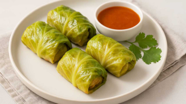 শীতের বিশেষ রেসিপি বাঁধাকপির রোল