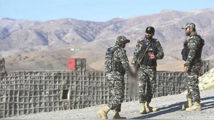 পাকিস্তান-আফগানিস্তান সীমান্তে রাতভর গোলাগুলি