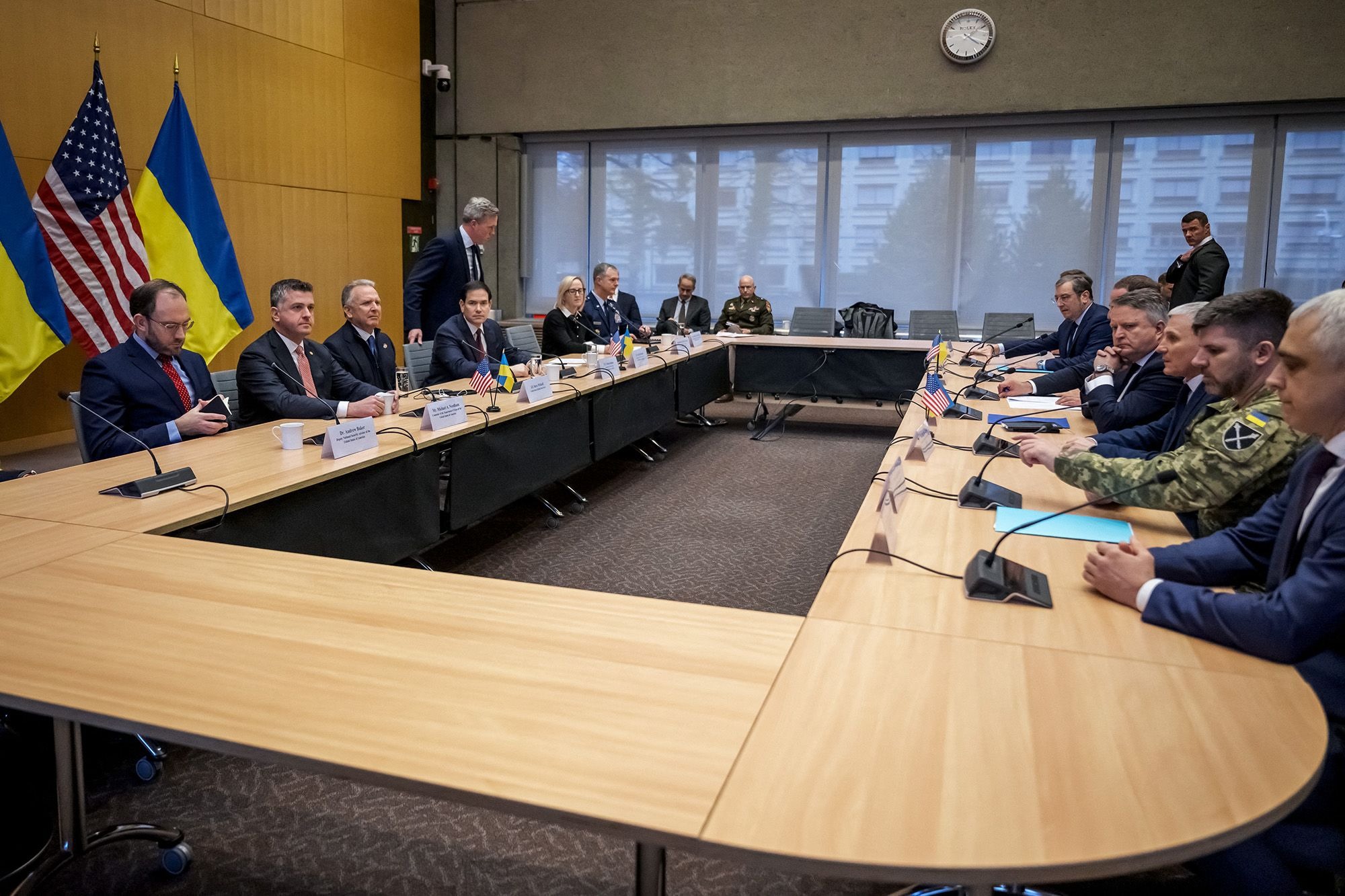 জেনেভায় যুক্তরাষ্ট্র-ইউক্রেন-রাশিয়ার আলোচনা। ছবি:সিএনএন