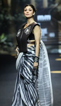 র‌্যাম্পে হাটেন শীল্পা শেঠি। ছবি: অফিসিয়াল ইনস্টাগ্রাম