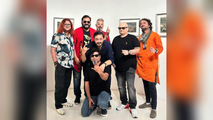 কম পারিশ্রমিকেই থমকে গিয়েছিল ‘পরশপাথর’!