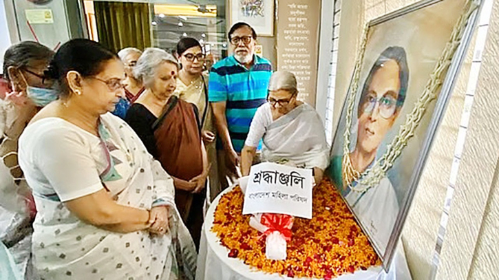 ইলা মিত্র দৃঢ়ভাবে বিশ্বাস করতেন—নারীমুক্তির পথ একমাত্র সমাজতন্ত্রেই নিহিত