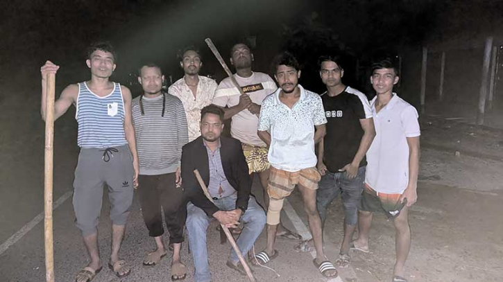 ডাকাত–অপহরণ আতঙ্কে রাত জেগে পাহারা স্থানীয়দের