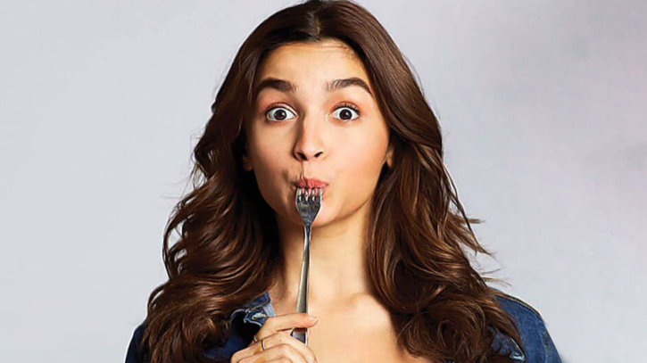 পেট ভাল রাখতে রোজ যে বিশেষ খাবার খান আলিয়া ভাট