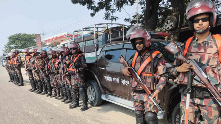 রাজধানী ও আশপাশের আইন-শৃঙ্খলা রক্ষায় ১২ প্লাটুন বিজিবি মোতায়েন