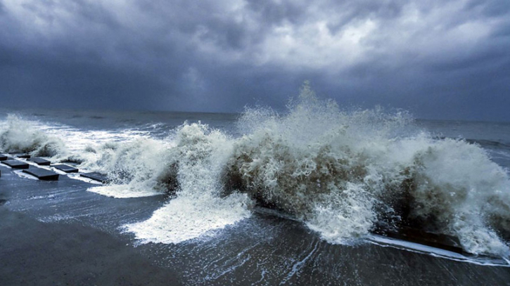 শক্তিশালী হচ্ছে ঘূর্ণিঝড় ‘সেনিয়ার’