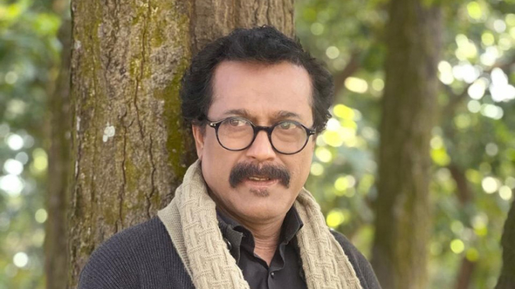 পাশের বিল্ডিং দোলনার মতো দুলছে