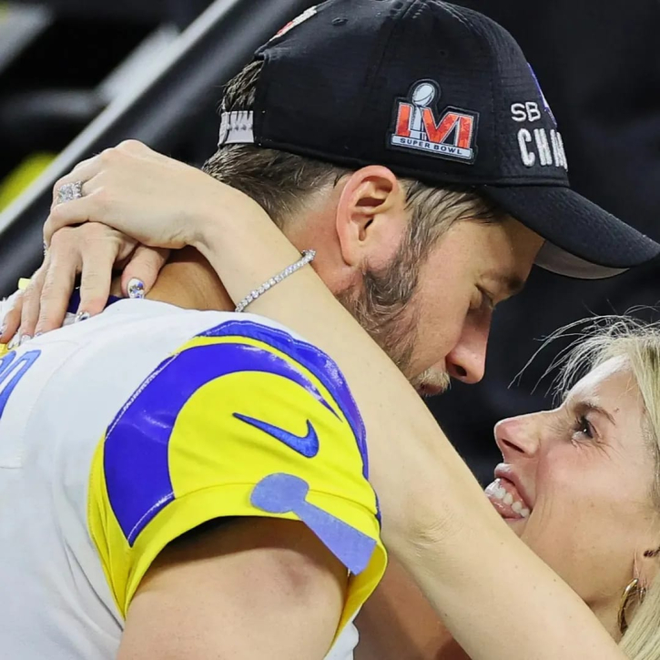 কেলি স্ট্যাফোর্ডের হৃদয়ছোঁয়া ঘোষণা, হতবাক ভক্তরা