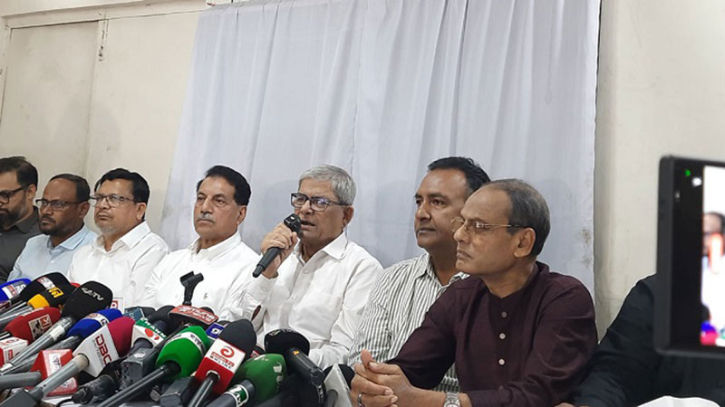 বাংলাদেশের শত্রুরা আবার মাথাচাড়া দিয়ে উঠছে: মির্জা ফখরুল বাংলাদেশের শত্রুরা আবার মাথাচাড়া দিয়ে উঠছে: মির্জা ফখরুল