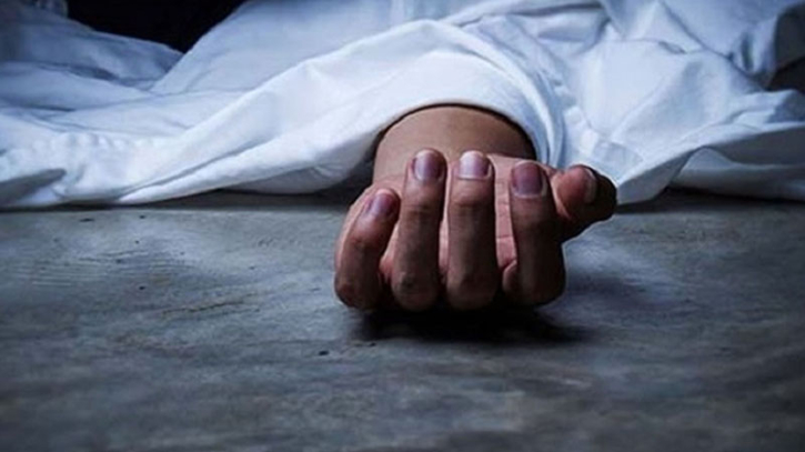 কুষ্টিয়ায় রেলসেতুর নিচে নারীর মরদেহ, ছেলের দাবি ‘হত্যা’ কুষ্টিয়ায় রেলসেতুর নিচে নারীর মরদেহ, ছেলের দাবি ‘হত্যা’