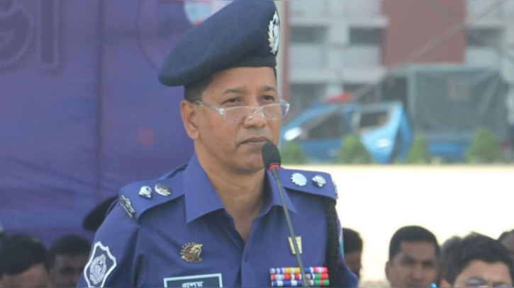 যশোরের সাবেক এসপি প্রলয় কুমারের বিদেশযাত্রায় নিষেধাজ্ঞা