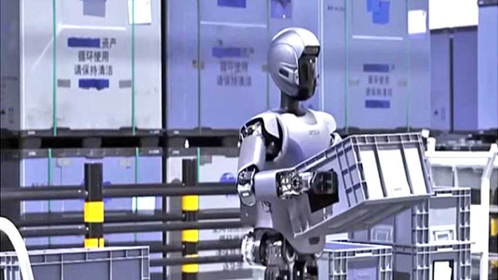 উহানে চালু হলো চীনের প্রথম হিউম্যানয়েড রোবট স্টোর