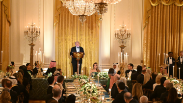 কী ছিল বিলাসী মেনুতে?