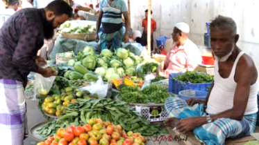 ঢাকায় কেন সেঞ্চুরি হাঁকায় গ্রামের ৩০ টাকার সবজি