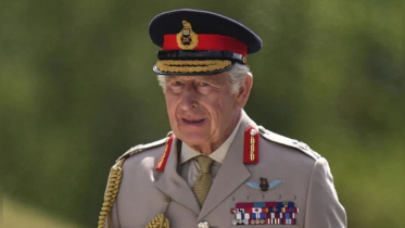 ভিজে ডে-তে  বীর যোদ্ধাদের রাজা চার্লসের  অভ্যর্থনা