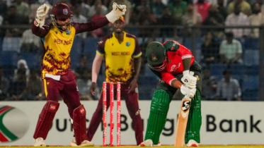 রোমারিওর হ্যাটট্রিক, হোয়াইটওয়াশ লজ্জায় বাংলাদেশ রোমারিওর হ্যাটট্রিক, হোয়াইটওয়াশ লজ্জায় বাংলাদেশ