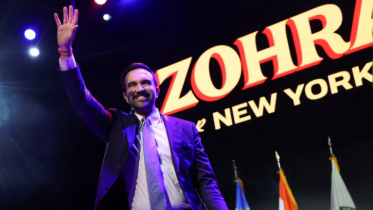 মামদানির বিজয়ে বাজল বলিউডি ‘ধুম মাচালে’!