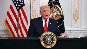 ভেনেজুয়েলায় শিগগিরই স্থল অভিযান: ট্রাম্পের ঘোষণা