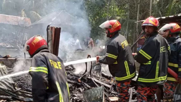 পার্বতীপুরে ফের সরকারি আশ্রয়ন প্রকল্পে ১০ ঘরে অগ্নিকান্ড
