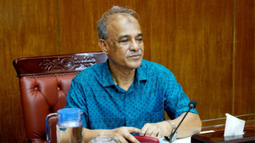 রাস্তার পাশে জ্বালানি তেল বিক্রি নিয়ে যা বললেন স্বরাষ্ট্র উপদেষ্টা রাস্তার পাশে জ্বালানি তেল বিক্রি নিয়ে যা বললেন স্বরাষ্ট্র উপদেষ্টা