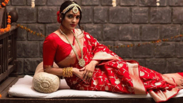 যত্ন নিন বেনারসি শাড়ির...