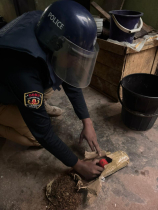 দারুস সালামে ছয়টি ককটেল উদ্ধার 