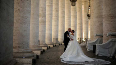 সুখে থাকতে এক স্বামী বা স্ত্রী–ই যথেষ্ট: নতুন নির্দেশনায়