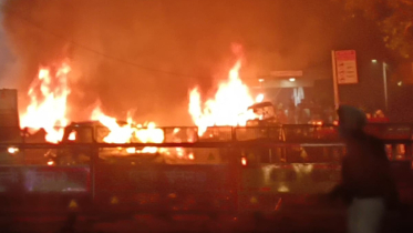 দিল্লির লাল কেল্লা মেট্রোস্টেশনের কাছে বিস্ফোরণ, নিহত ৮ 