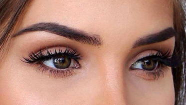 ছোট চোখ বড় দেখানোর সহজ রূপটান কৌশল ছোট চোখ বড় দেখানোর সহজ রূপটান কৌশল