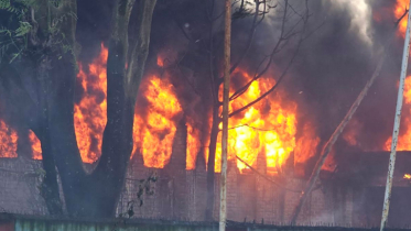 গাজীপুরে কয়েল কারখানায় আগুন, নিয়ন্ত্রণে ১০ ইউনিট