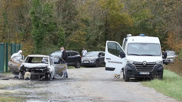 ফ্রান্সে পথচারীদের ওপর গাড়ি, আহত ১০