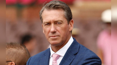 অ্যাশেজে ধারাভাষ্য দল থেকে বাদ ম্যাকগ্রা