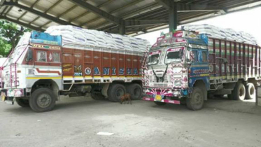 বেনাপোল বন্দরে ভারত থেকে সাড়ে ১৩ হাজার মেট্রিক টন চাল এসেছে