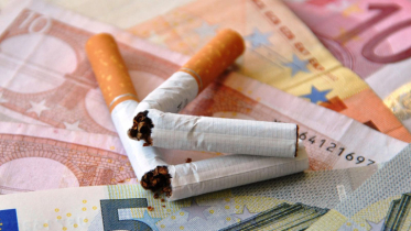 ধূমপান না করলেও ক্ষতবিক্ষত হচ্ছে ফুসফুস! 