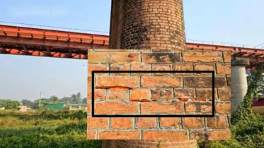 ভূমিকম্পে ঘোড়াশাল রেলসেতুর পিলারে ফাটল, আতঙ্ক