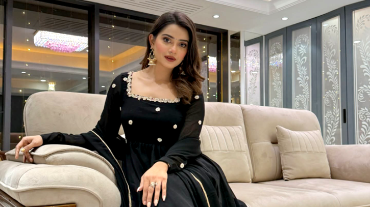 ফালতু অভিযোগ, চুক্তি অনুযায়ীই কাজ করেছি : তানজিন তিশা