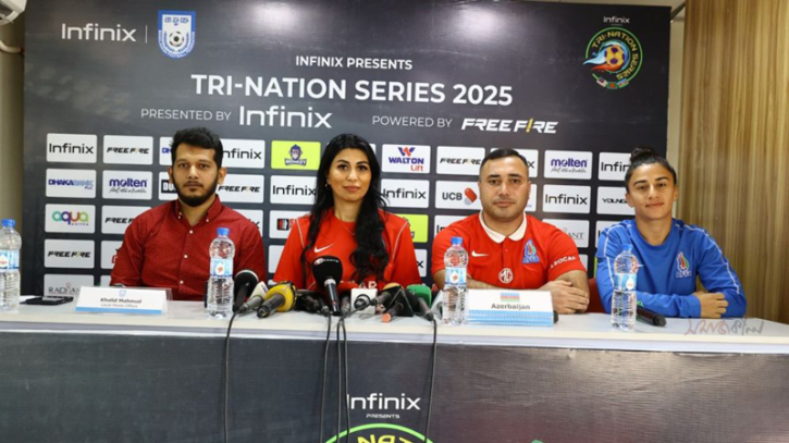 ঢাকায় আজারবাইজান নারী ফুটবল দল