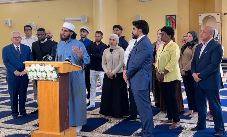 যুক্তরাষ্ট্রে নামাজের সময় উত্ত্যক্ত করায় গ্রেপ্তার ২