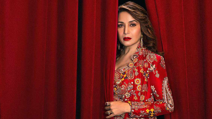 দর্শকদের ক্ষোভ, টাকা ফেরতের দাবি