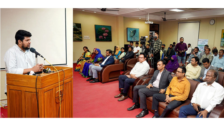 মিডিয়ার দ্বিতীয়-তৃতীয় স্তরের সবাই আ.লীগের অনুসারী: মাহফুজ