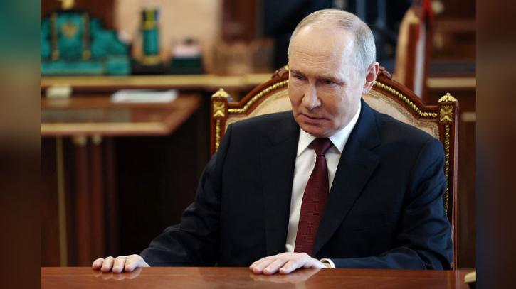 রাশিয়ার প্রেসিডেন্টের কমুজে সঙ্গীত পাঠ