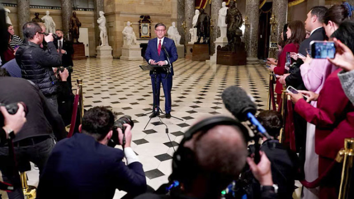 ‘এপস্টিন ফাইল’ ভোট এড়ানো আর সম্ভব নয়—হাউজে কৌশল বদল জনসনের