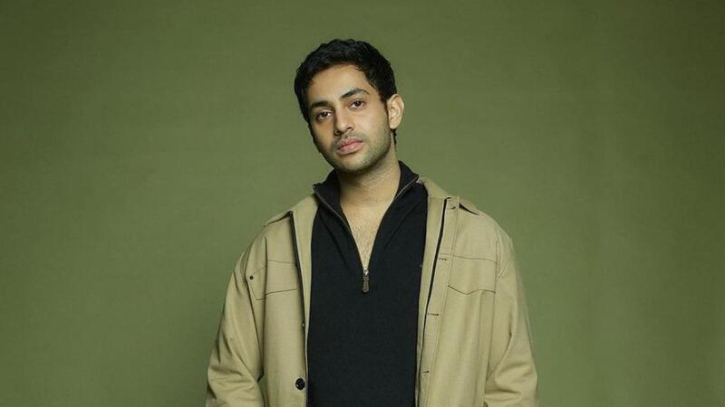 অভিনয়ে পা রাখছেন অমিতাভ নাতি অগস্ত্য নন্দা অভিনয়ে পা রাখছেন অমিতাভ নাতি অগস্ত্য নন্দা