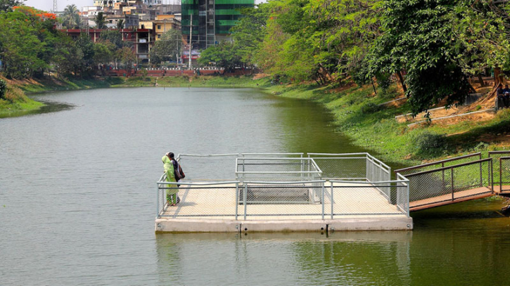 ধানমন্ডি লেক থেকে তরুণের মরদেহ উদ্ধার