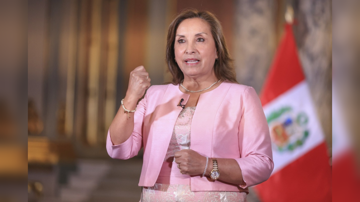 অভিশংসনে ক্ষমতা হারালেন পেরুর প্রেসিডেন্ট দিনা বুলার্তে